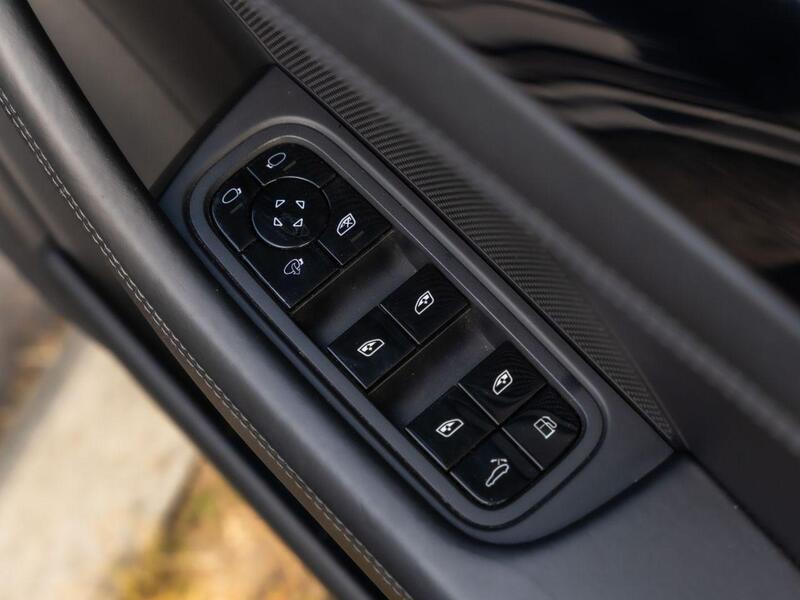 Porsche Panamera view 28