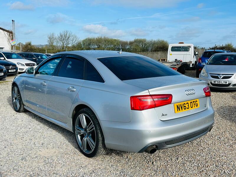 Audi A6 Saloon view 7