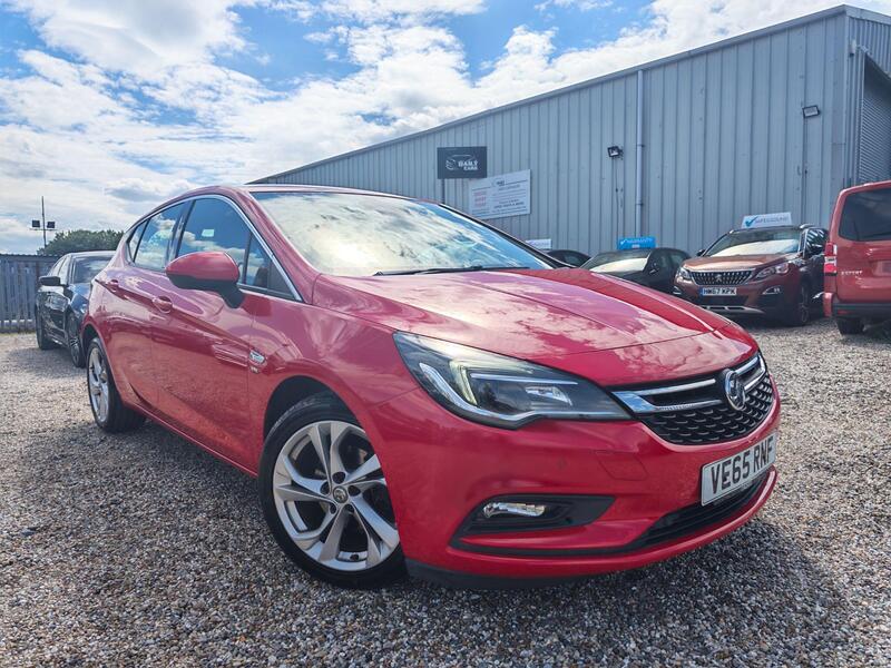 2015 Vauxhall Astra in Red for sale