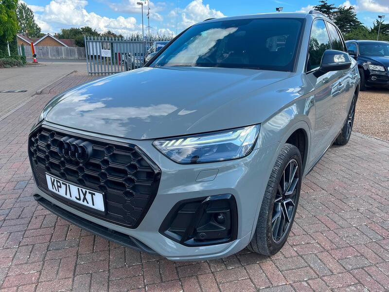 Audi Q5 view 5
