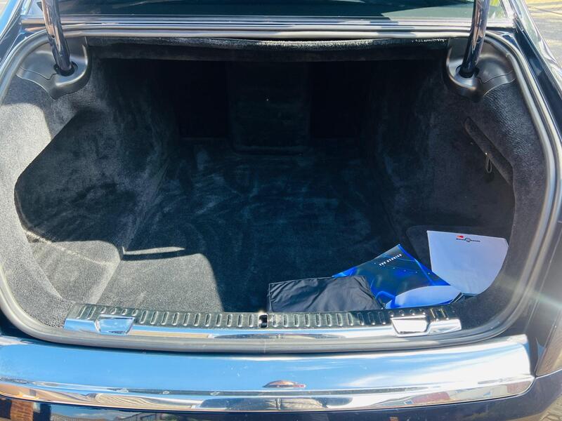 Rolls-Royce Phantom view 28