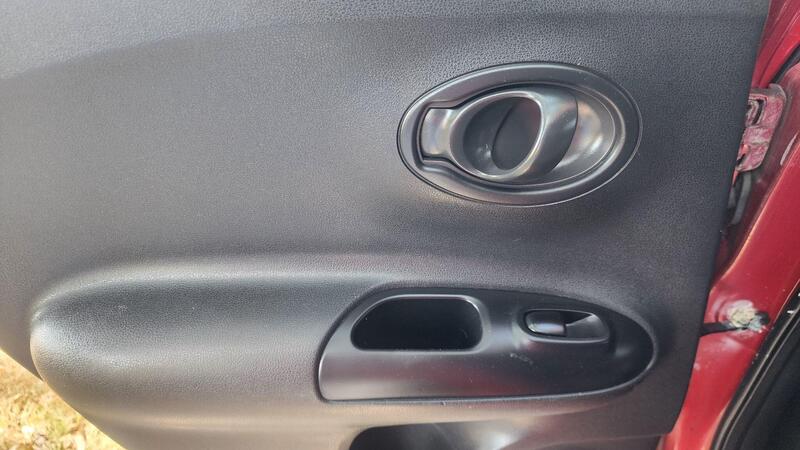 2014 Nissan Juke — photo 37
