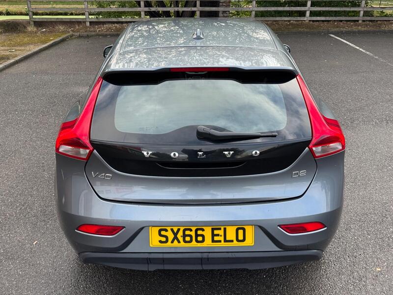 Volvo V40 view 6