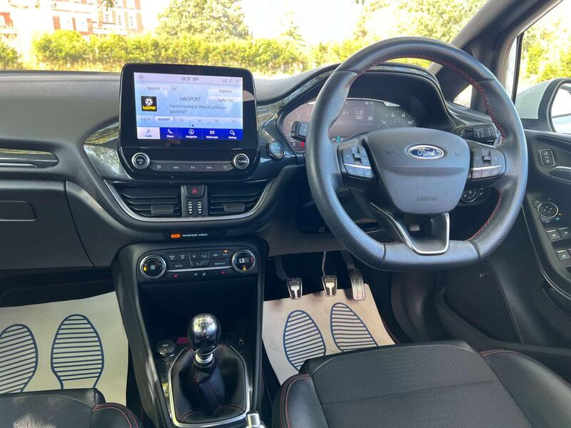 Ford Fiesta view 3