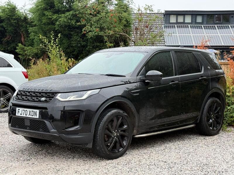 Land Rover Discovery Sport view 5