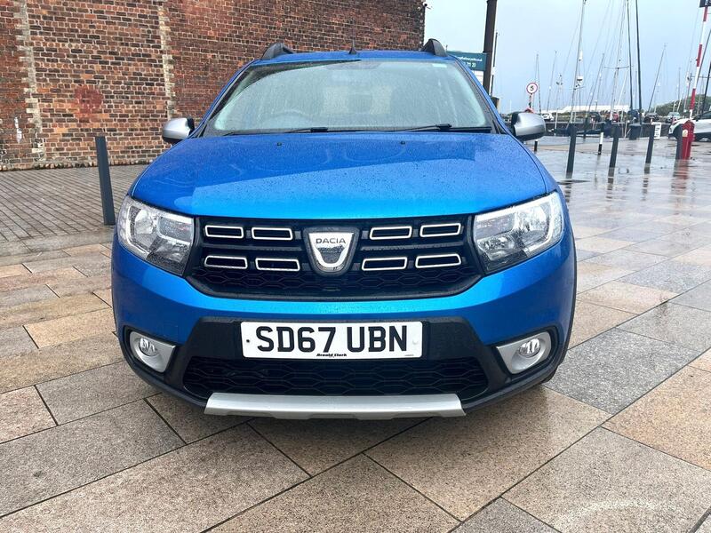 Dacia Sandero view 2