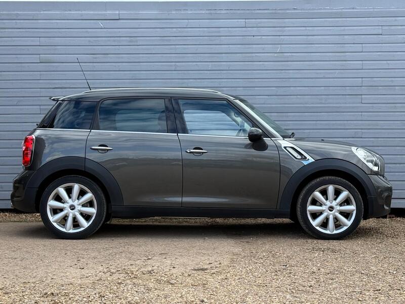 Mini Countryman view 7