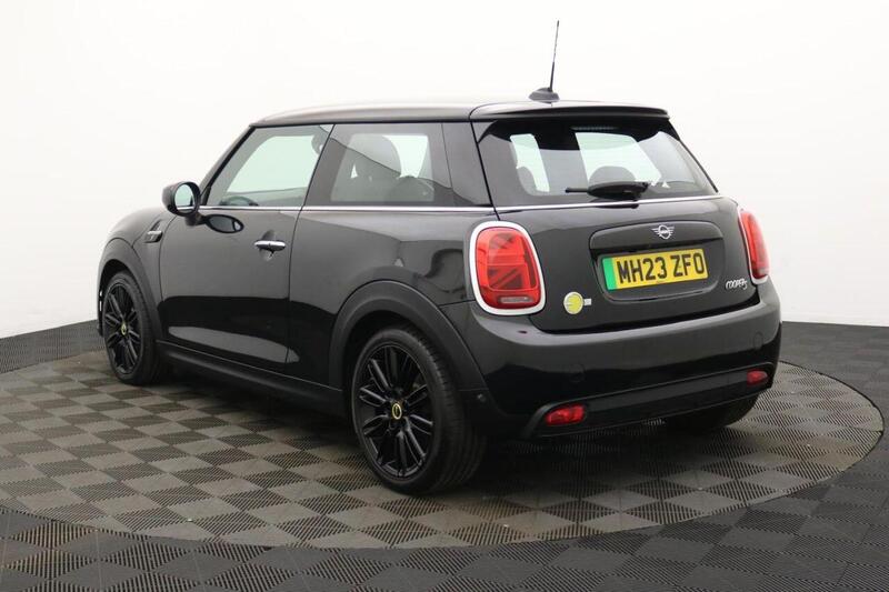 Mini Hatch view 6