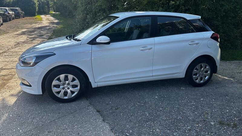 2015 Hyundai i20 — photo 4