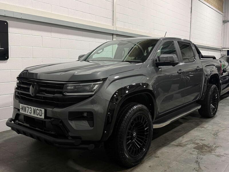 Volkswagen Amarok view 3