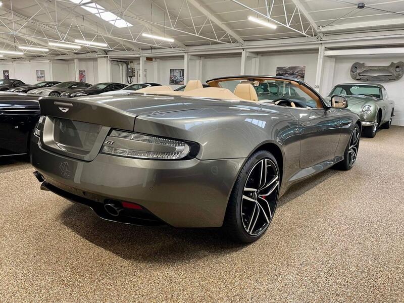 Aston Martin DB9 view 3