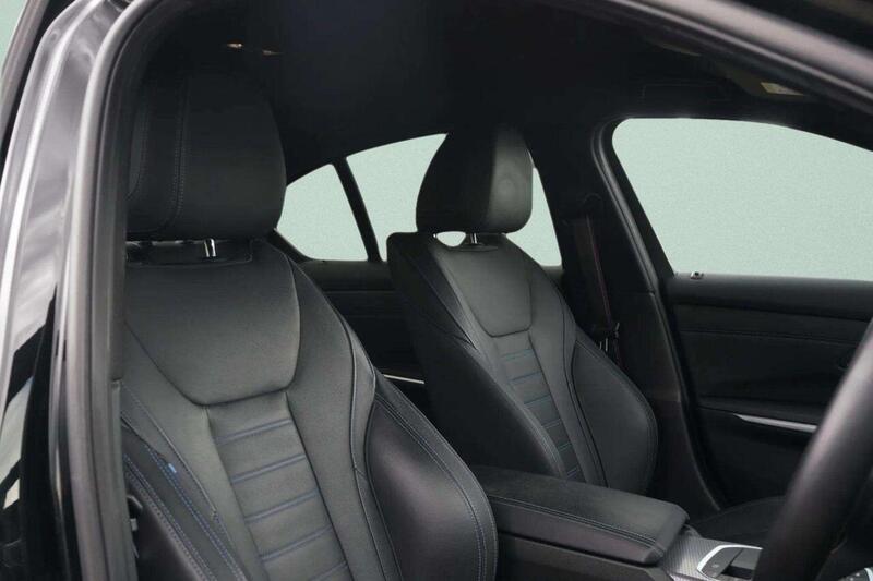 BMW 3 Series view 2