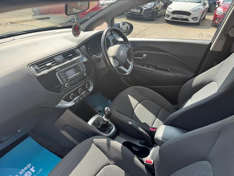 Kia Rio view 3