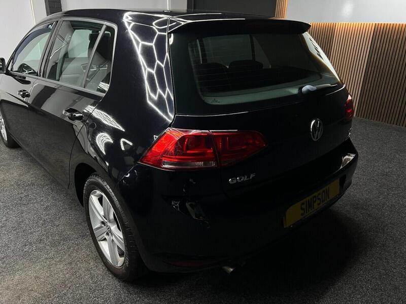 Volkswagen Golf view 7