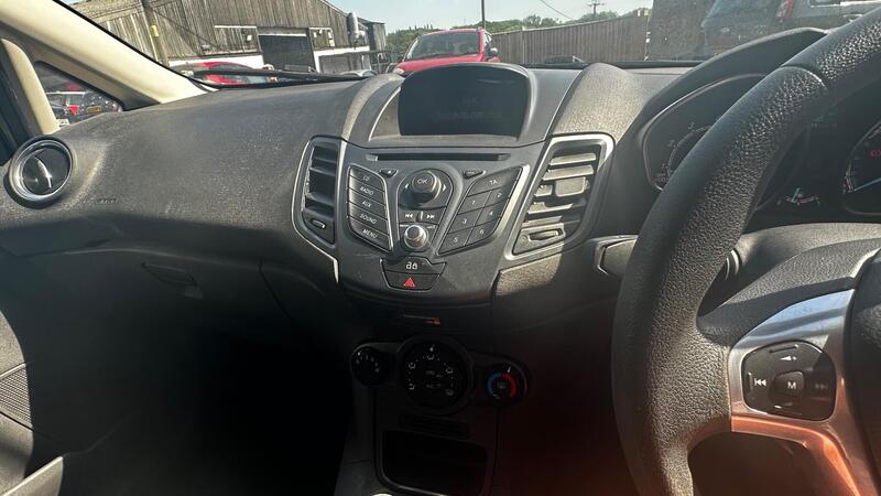 2014 Ford Fiesta — photo 7