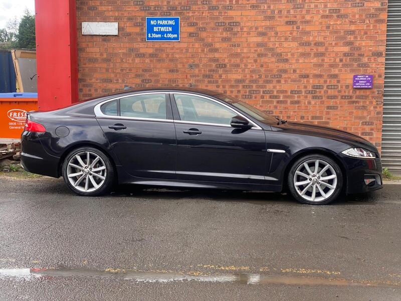 Jaguar XF view 5