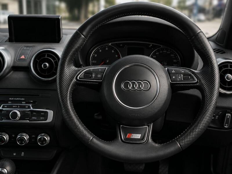 Audi A1 view 3