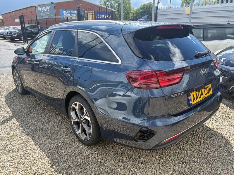 Kia Ceed view 4