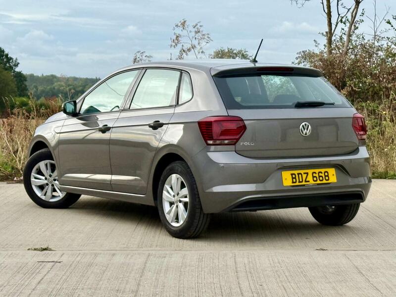 Volkswagen Polo view 2