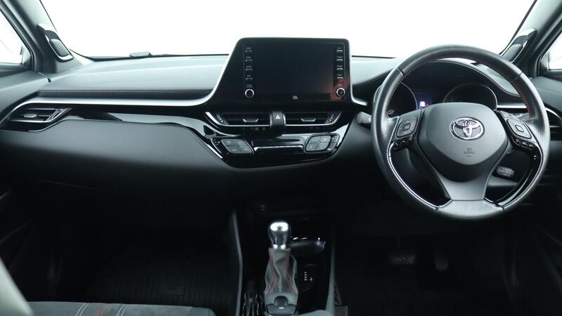 Toyota C-HR view 5