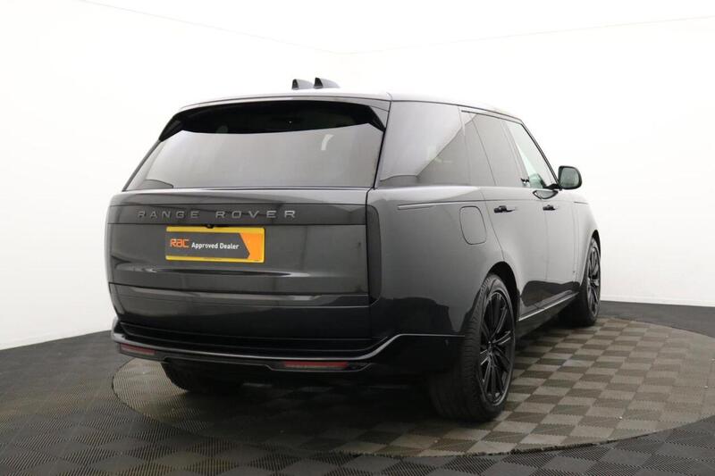 Land Rover Range Rover view 4
