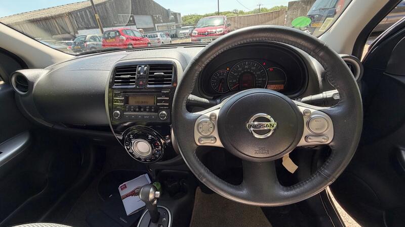 2015 Nissan Micra — photo 18