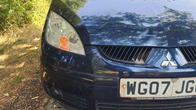 2007 Mitsubishi Colt — photo 35
