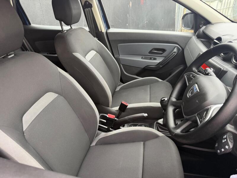 Dacia Duster view 6
