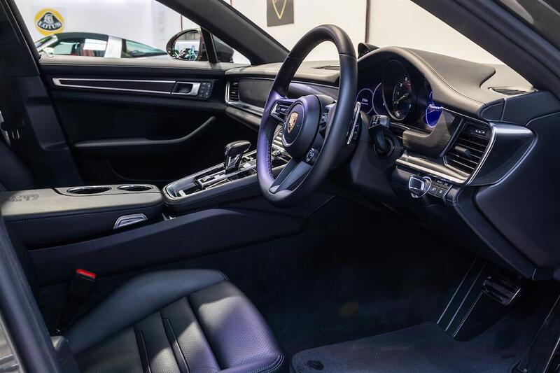 Porsche Panamera view 7
