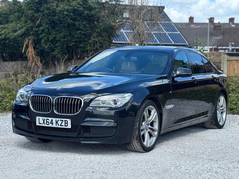 BMW 7 Series view 5