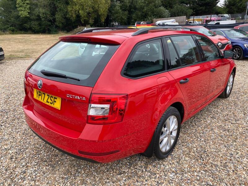 Skoda Octavia view 5