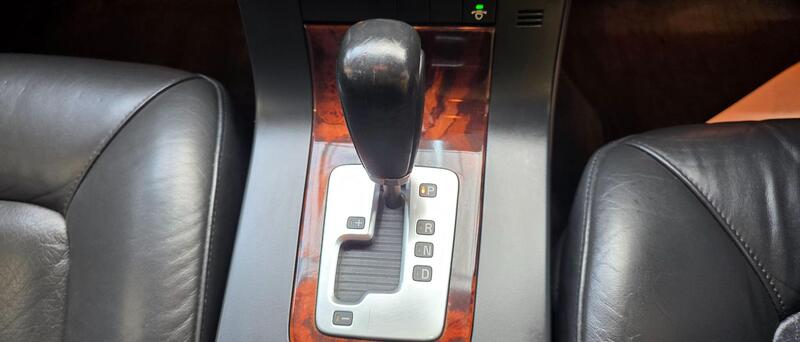 Volvo V70 view 6