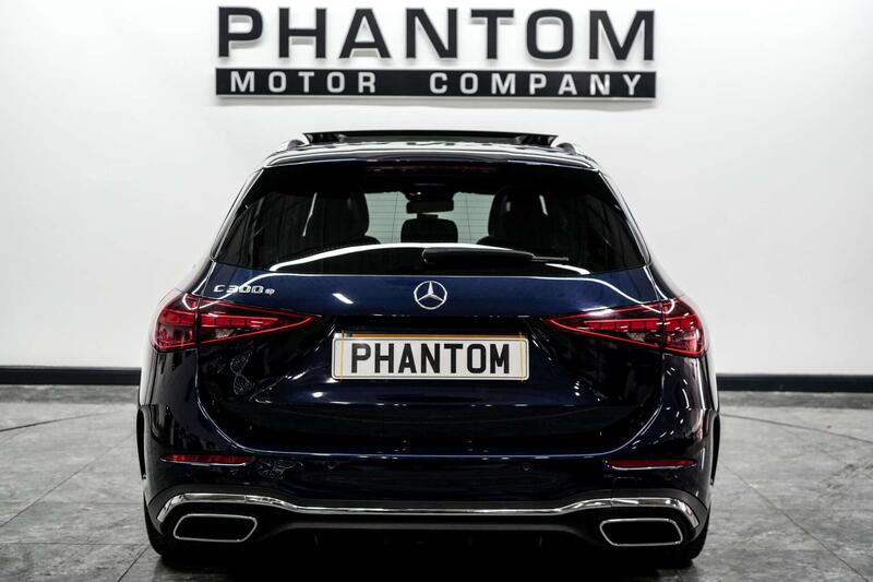 Mercedes-Benz C-Class view 4