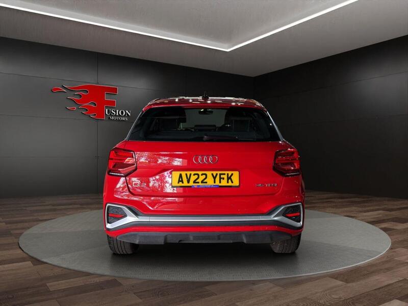 Audi Q2 view 5