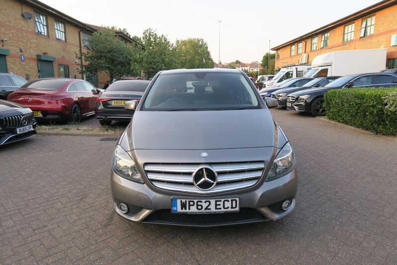 Mercedes-Benz B Class view 2