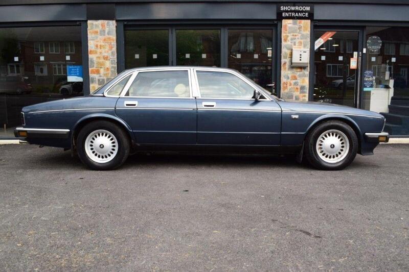1989 (G reg) Daimler Sovereign in Blue for sale