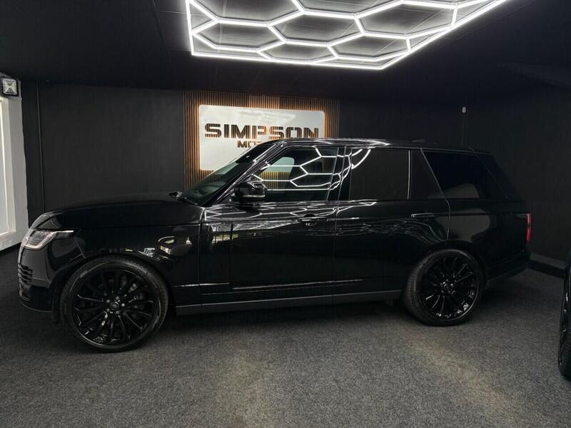 Land Rover Range Rover view 4