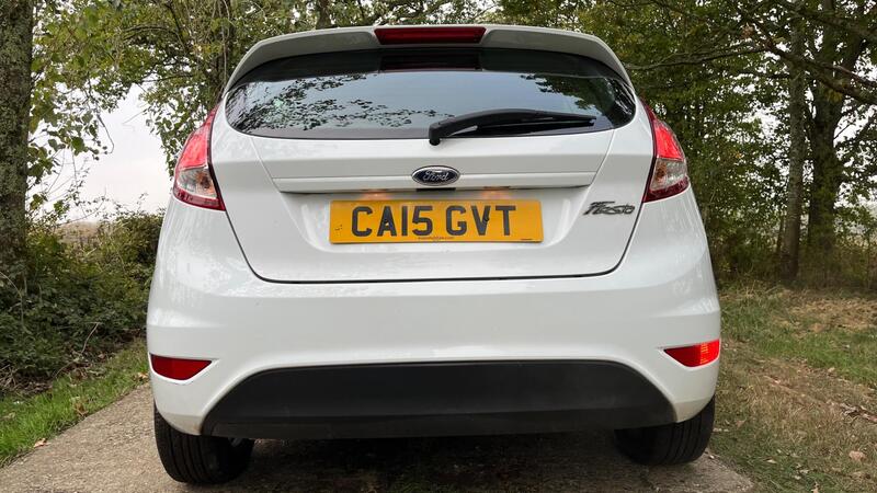 2015 Ford Fiesta — photo 10