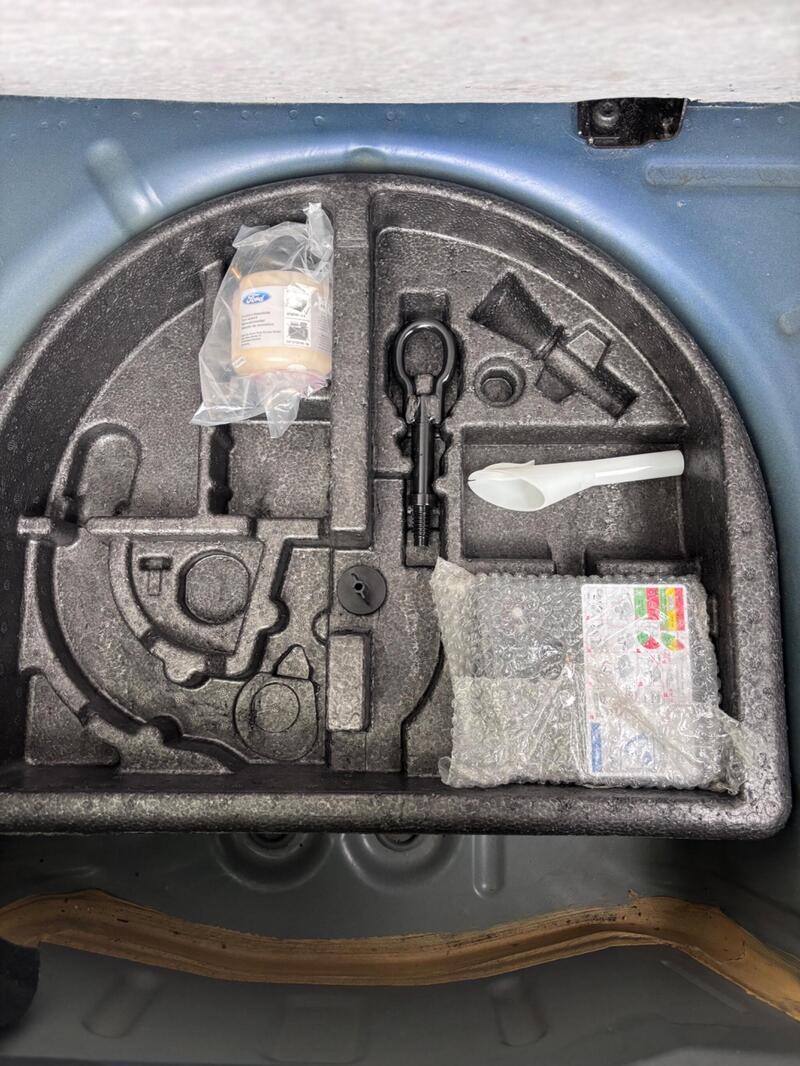 2014 Ford Fiesta — photo 32