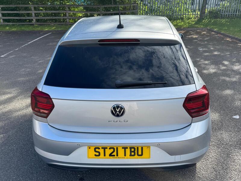 Volkswagen Polo view 6