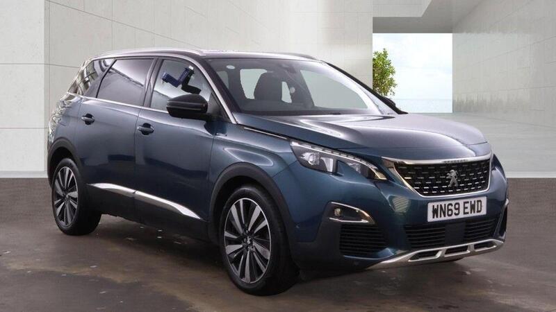 Peugeot 5008 main image
