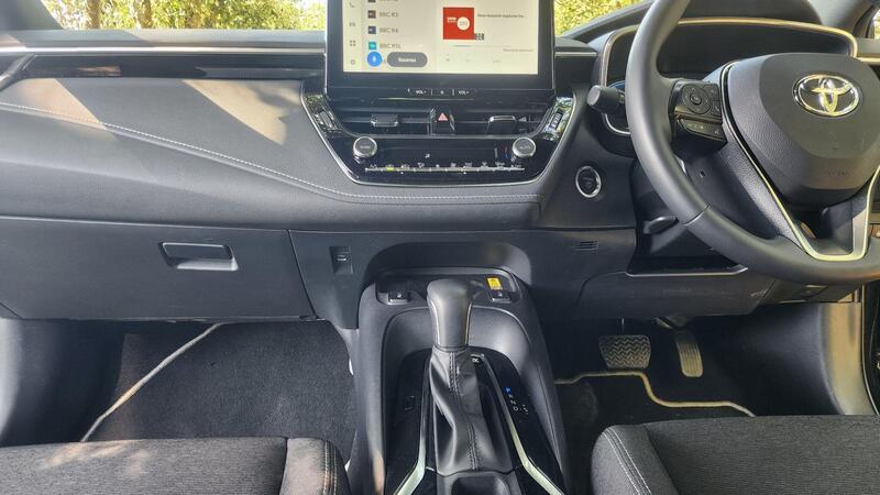 2025 Toyota Corolla — photo 25
