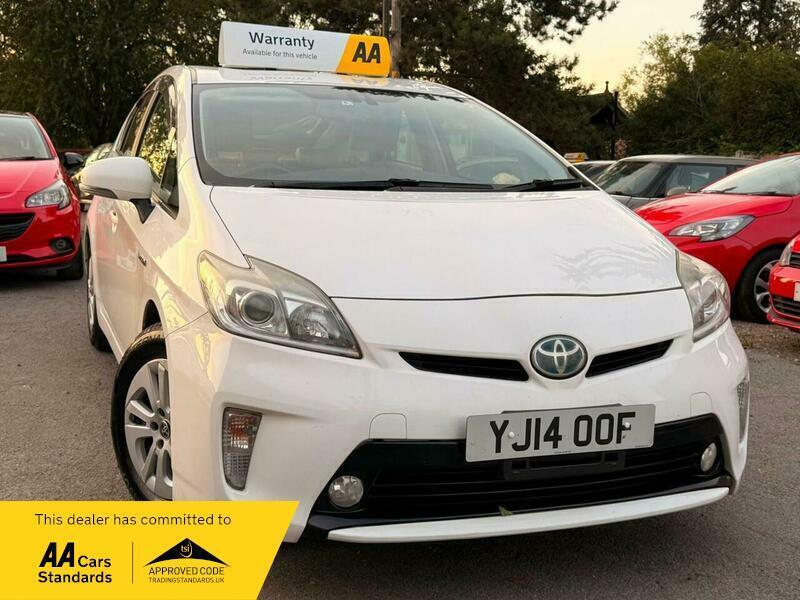 2014 Toyota Prius 1.5 CVT 4dr