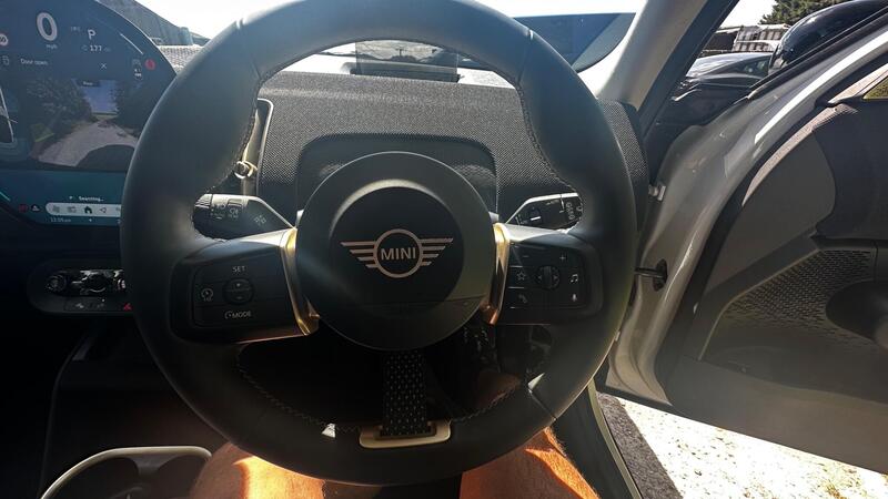 2025 MINI Countryman — photo 24