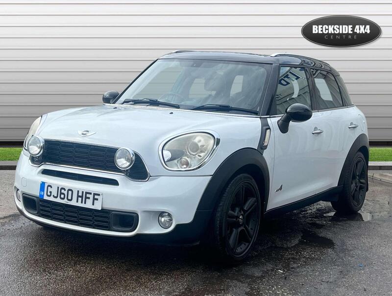Mini Countryman view 3