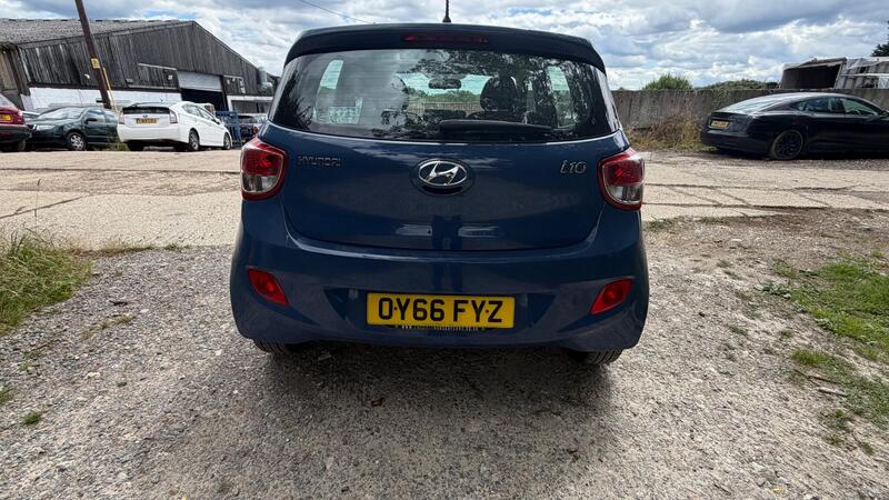 2016 Hyundai i10 — photo 6