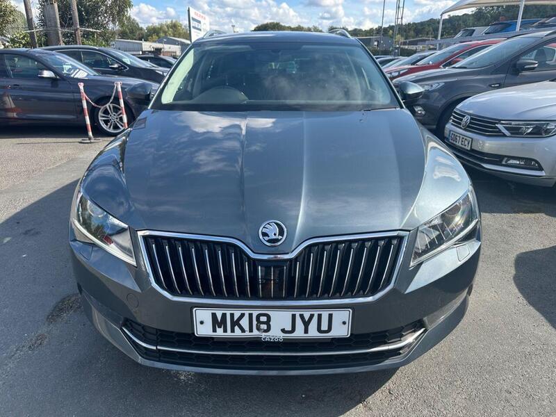 Skoda Superb view 6