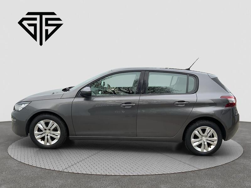 Peugeot 308 view 6