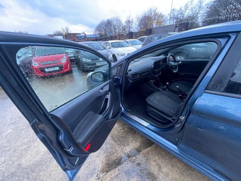 Ford Fiesta view 46