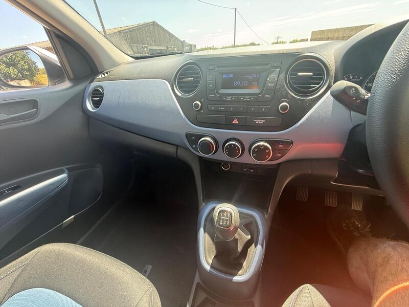 2014 Hyundai i10 — photo 22